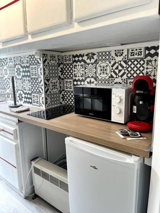 Studio Duquesne 1/2 Pers Nantes Bagian luar foto