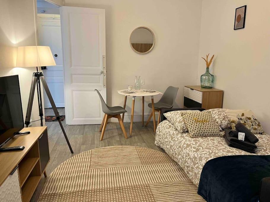 Studio Duquesne 1/2 Pers Nantes Bagian luar foto